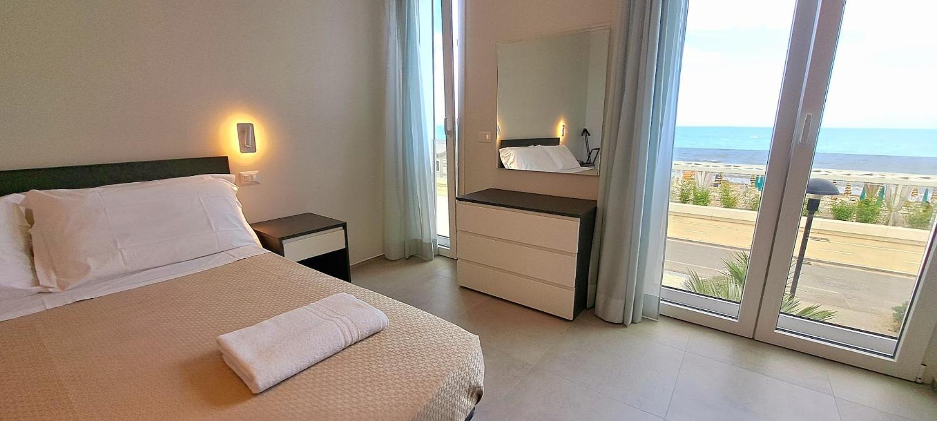 Hotel Caravel Marotta Extérieur photo