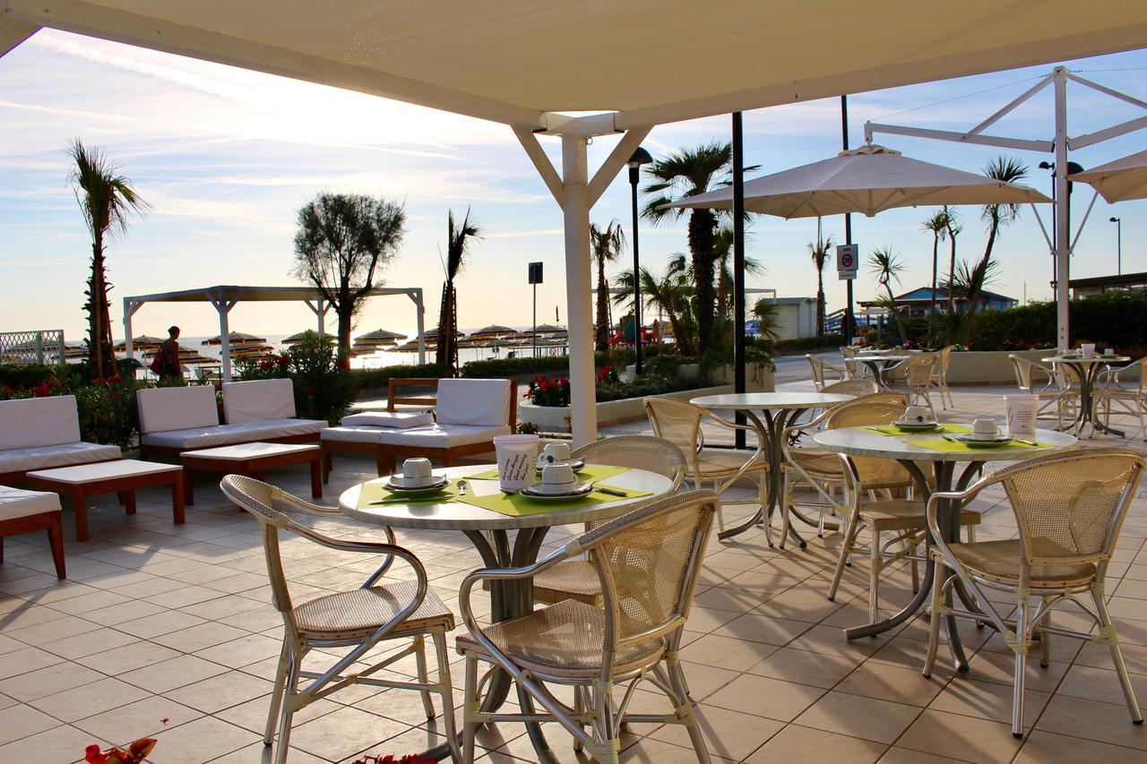 Hotel Caravel Marotta Extérieur photo